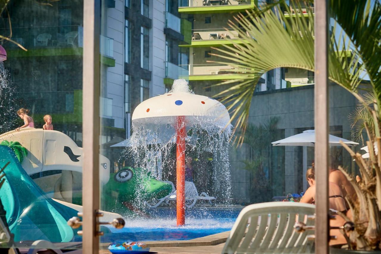 Cristalex Aparthotel & Spa Mamaia Nord ナボダリ エクステリア 写真