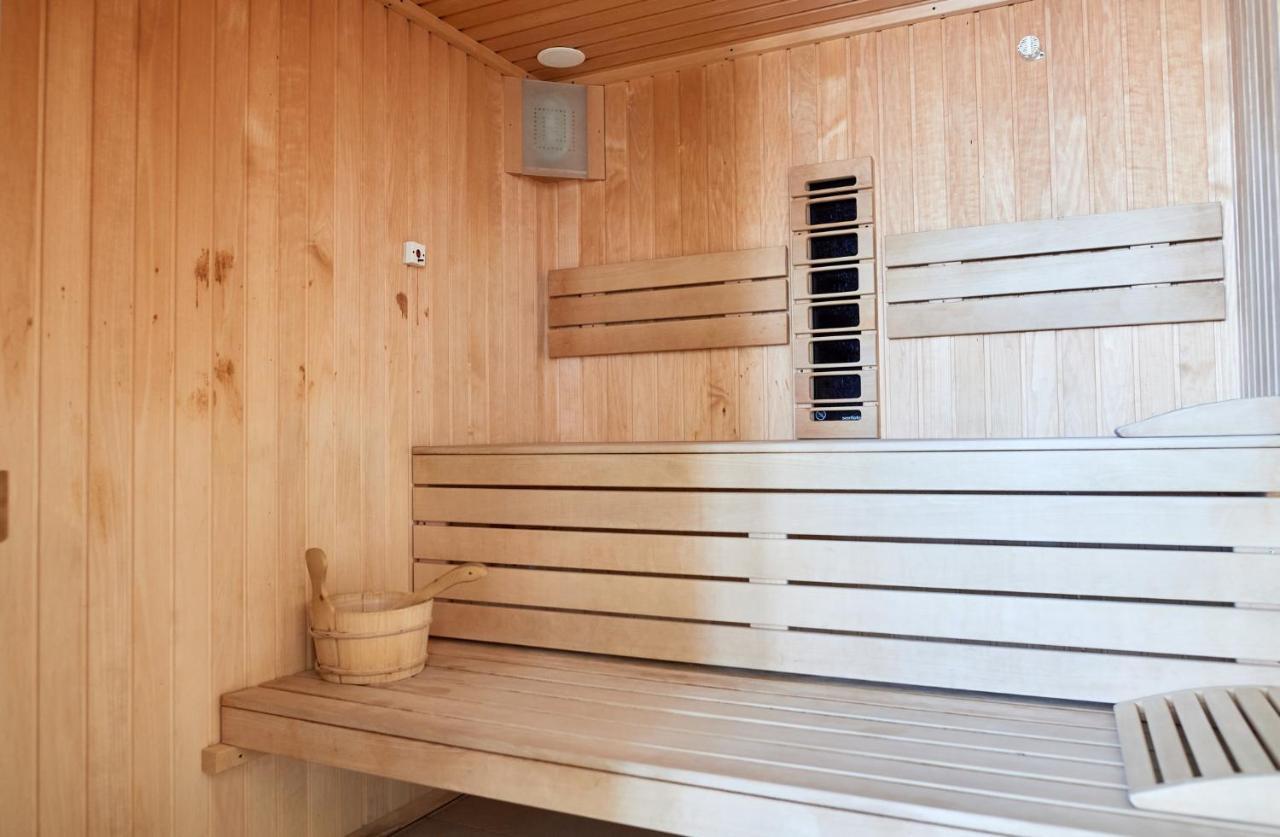 Cristalex Aparthotel & Spa Mamaia Nord ナボダリ エクステリア 写真